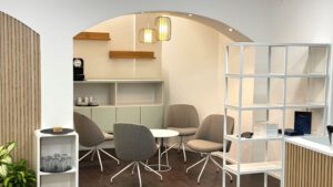 tenless EMS Personaltrainingstudio Loungebereich